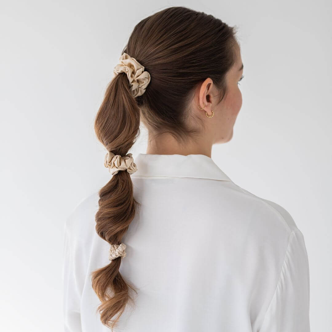 Scrunchie din mătase – șampanie